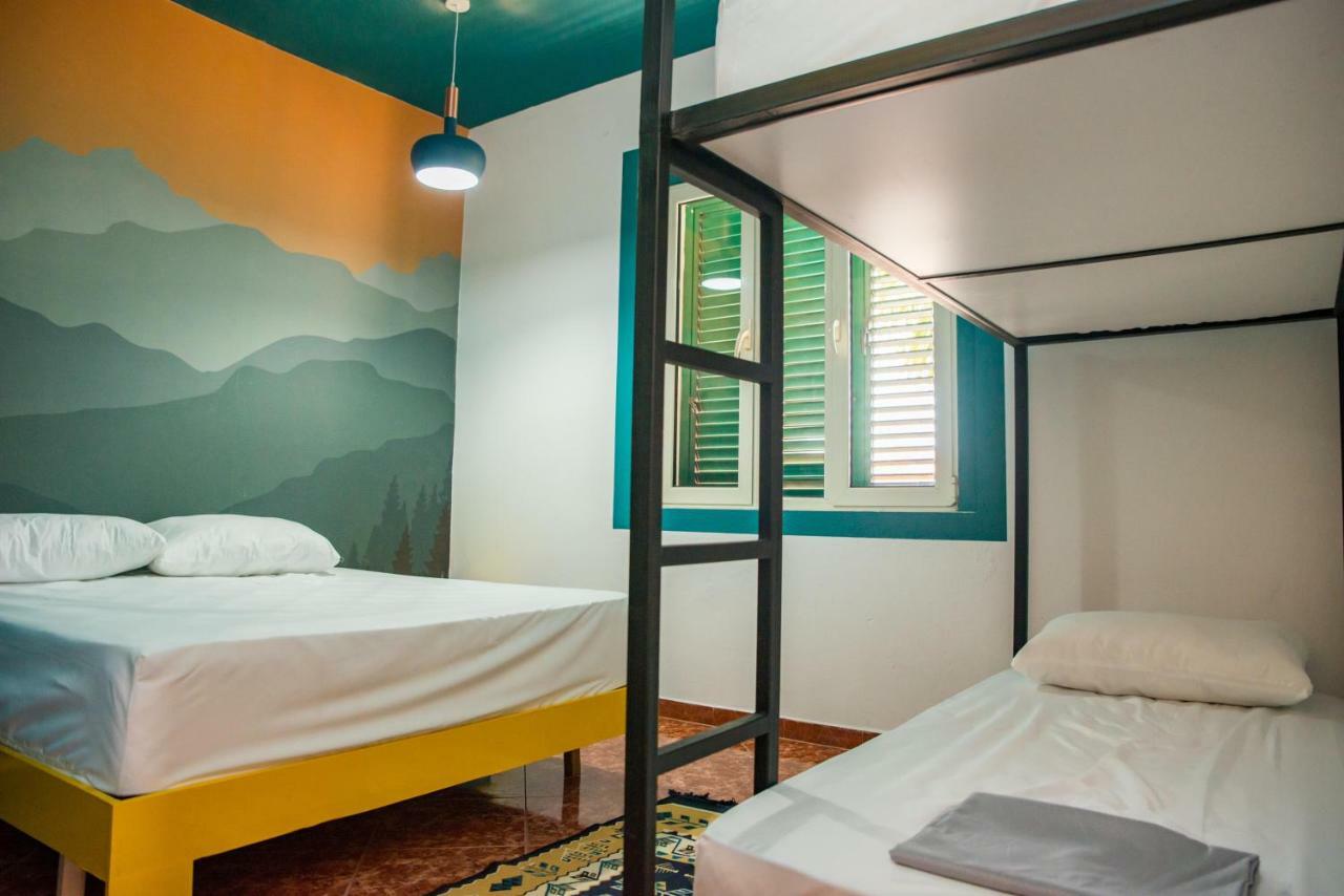 Our Way Guest House & Hostel Shkoder Bagian luar foto