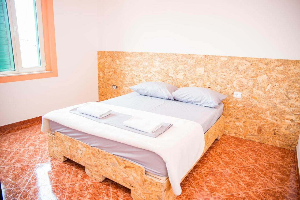 Our Way Guest House & Hostel Shkoder Bagian luar foto