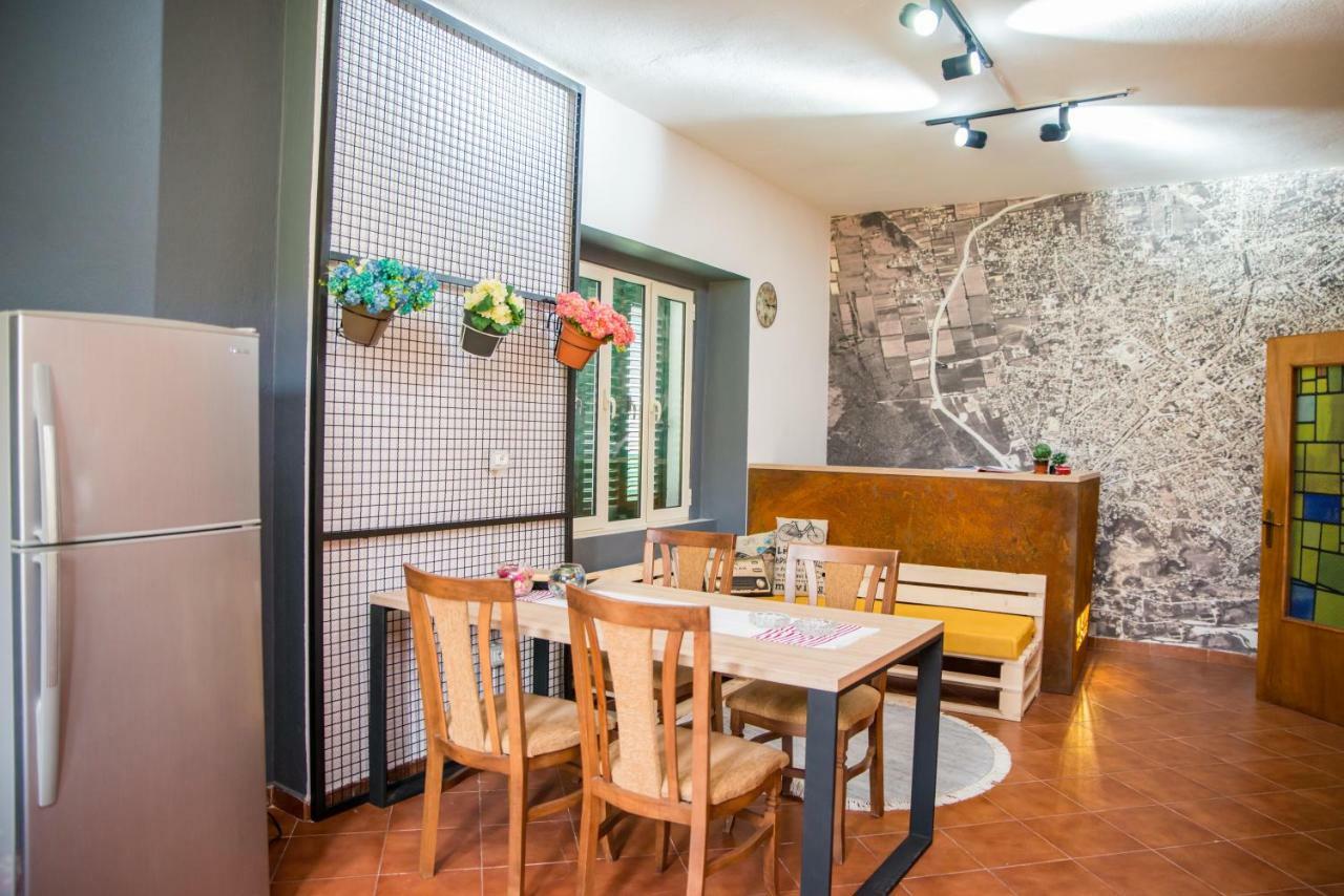 Our Way Guest House & Hostel Shkoder Bagian luar foto