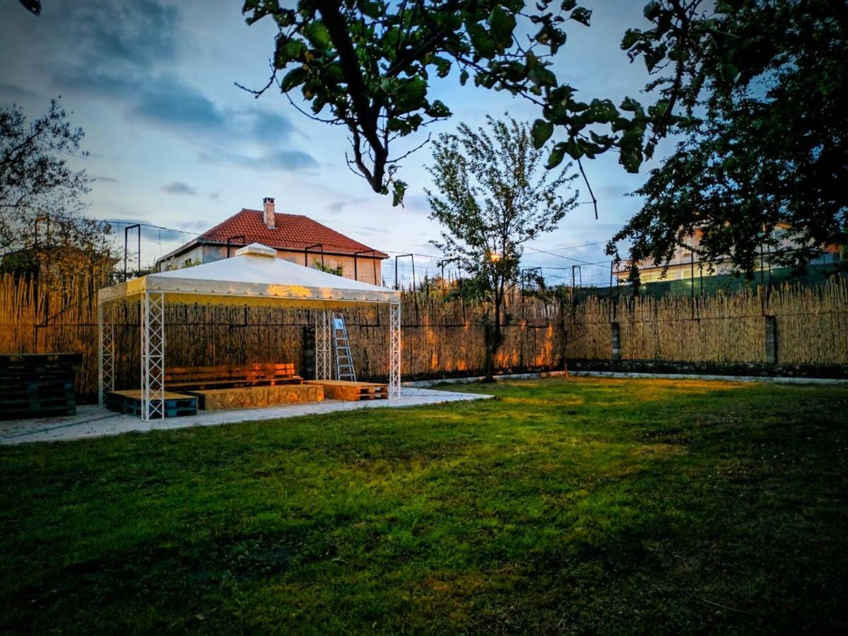 Our Way Guest House & Hostel Shkoder Bagian luar foto